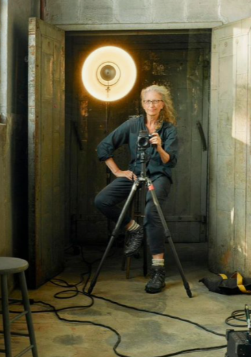 Annie Leibovitz: O Estilo Ímpar da Rainha dos Retratos 1 Captura de Tela 2024 08 21 as 10.19.58